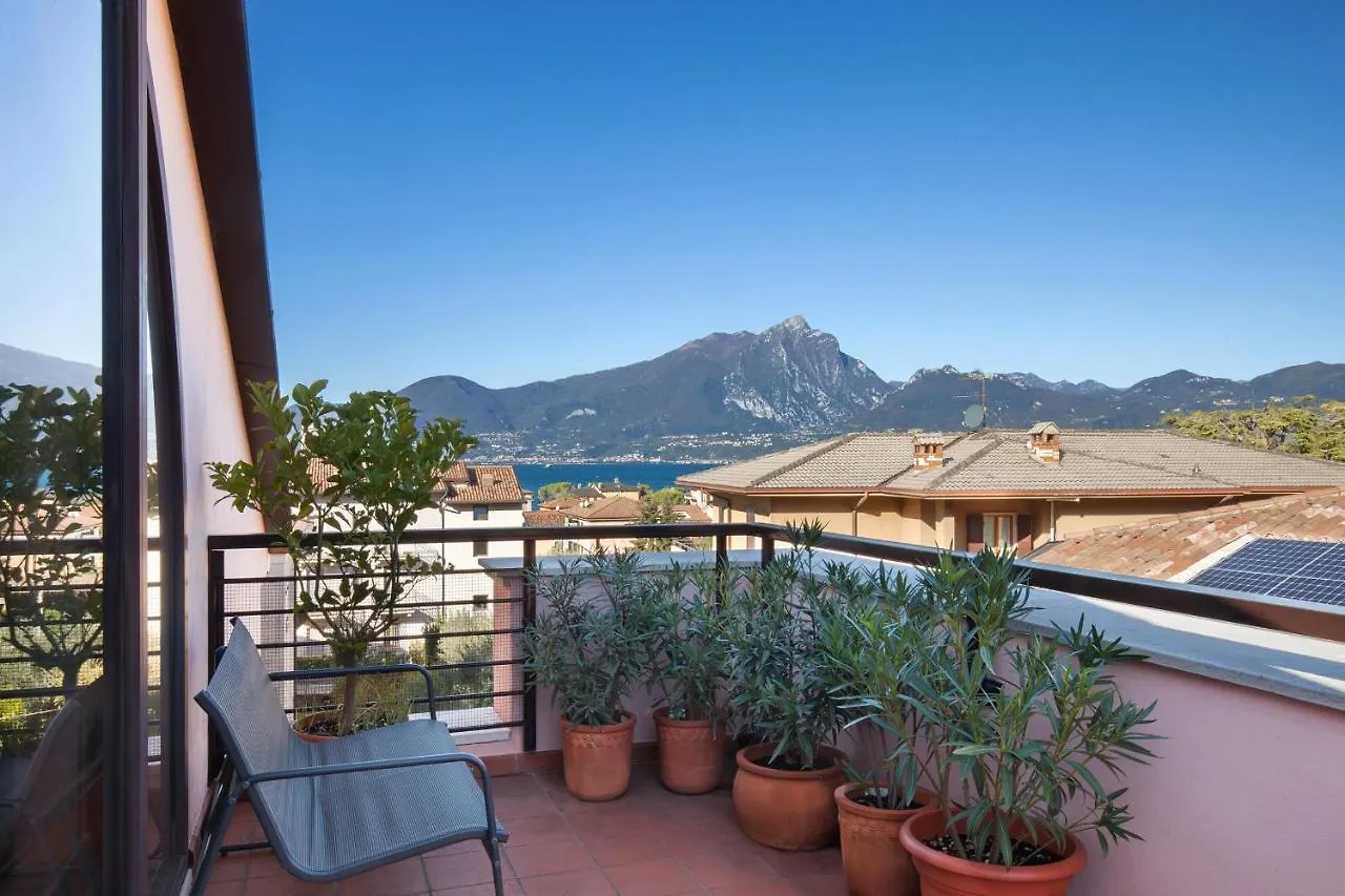 Apartment Bella Sathea Torri Del Benaco Italy