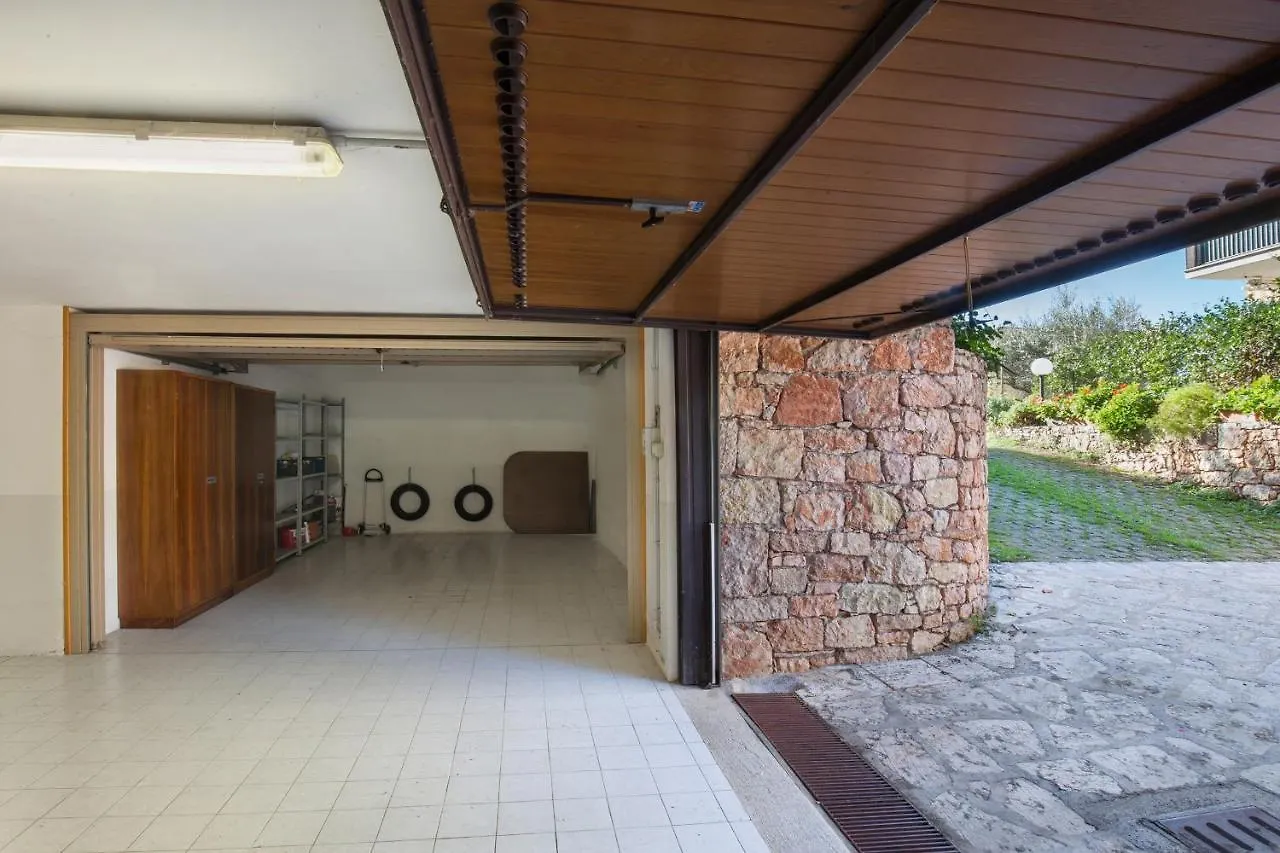 Apartment Bella Sathea Torri Del Benaco Italy