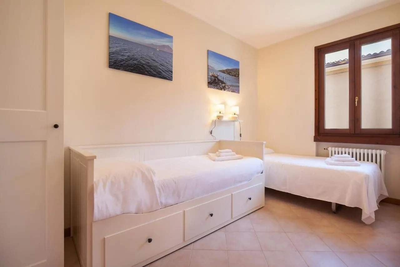 Apartment Bella Sathea Torri Del Benaco