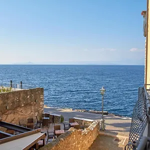Apartmentsgarda - Residenza Dei Navigatori Torri Del Benaco