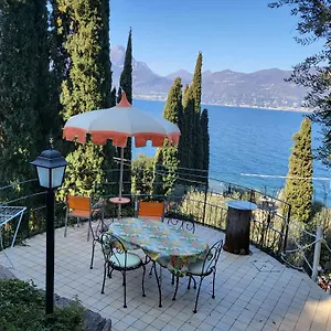 Wonderful View With Pool With Breakfast Gardasee Apartment